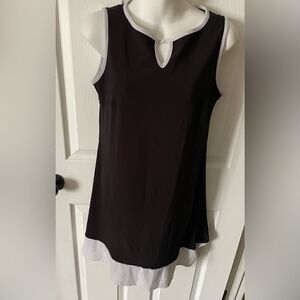 Women’s black / white shift dress